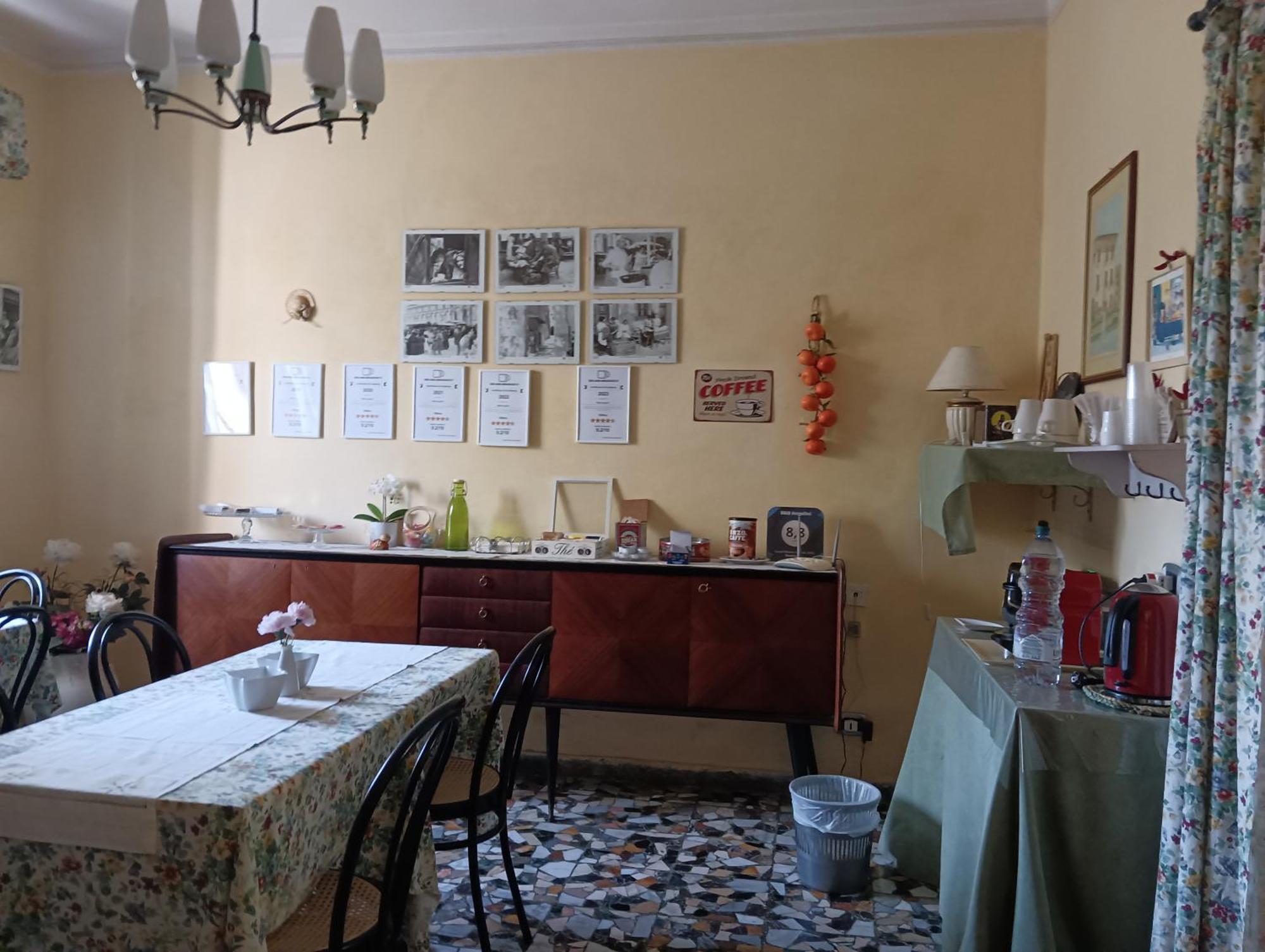Angelini Dal 1911 Hotel Лука Екстериор снимка